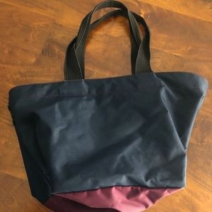 Hand-tote bag